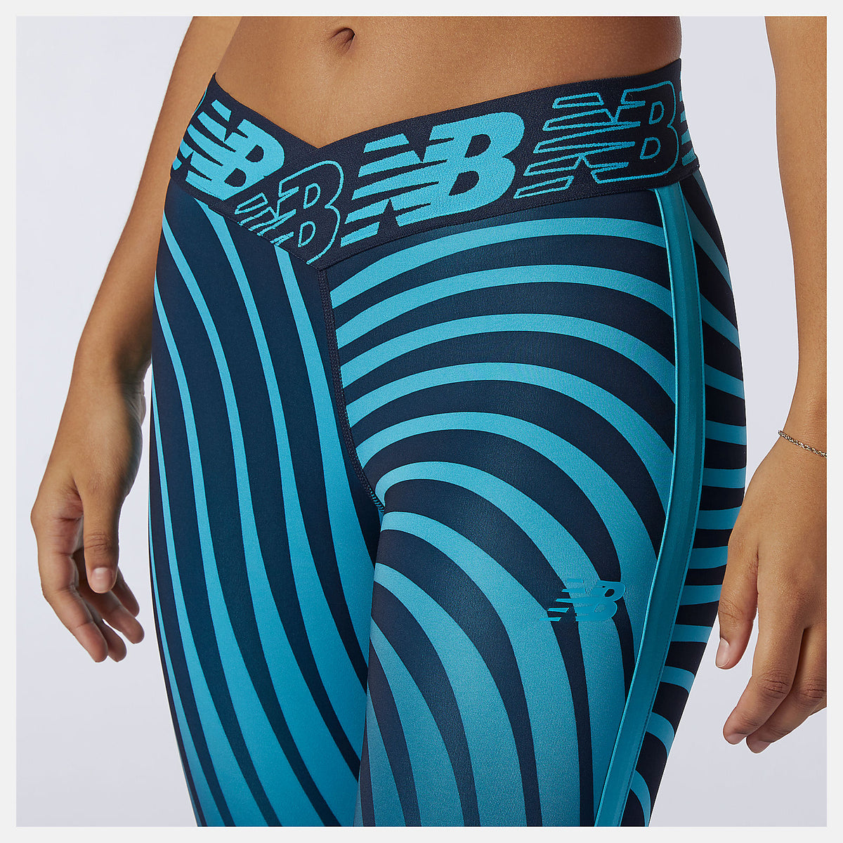 Women New Balance Relentless Printed High Rise 7/8 Tight