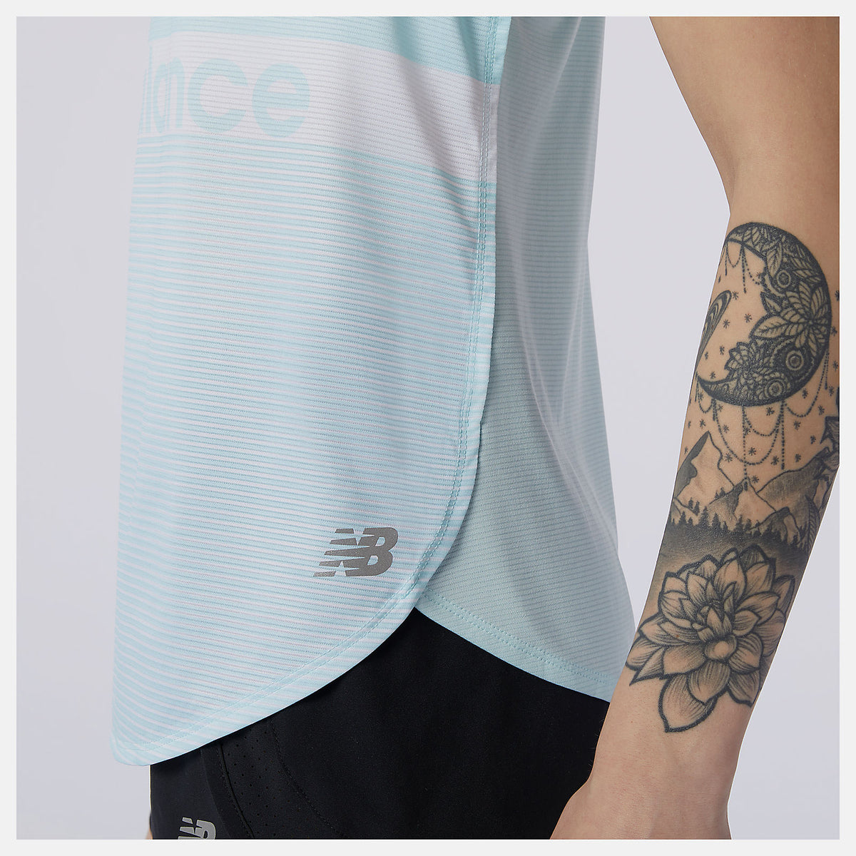 Women New Balance Printed Accelerate Tank