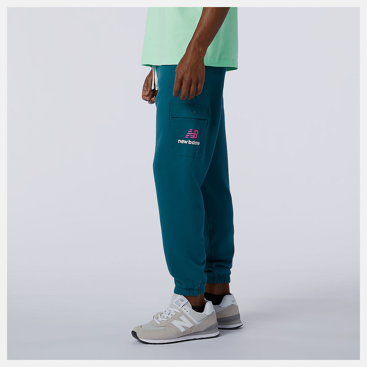 Men New Balance NB Athletics Clash Sweatpant