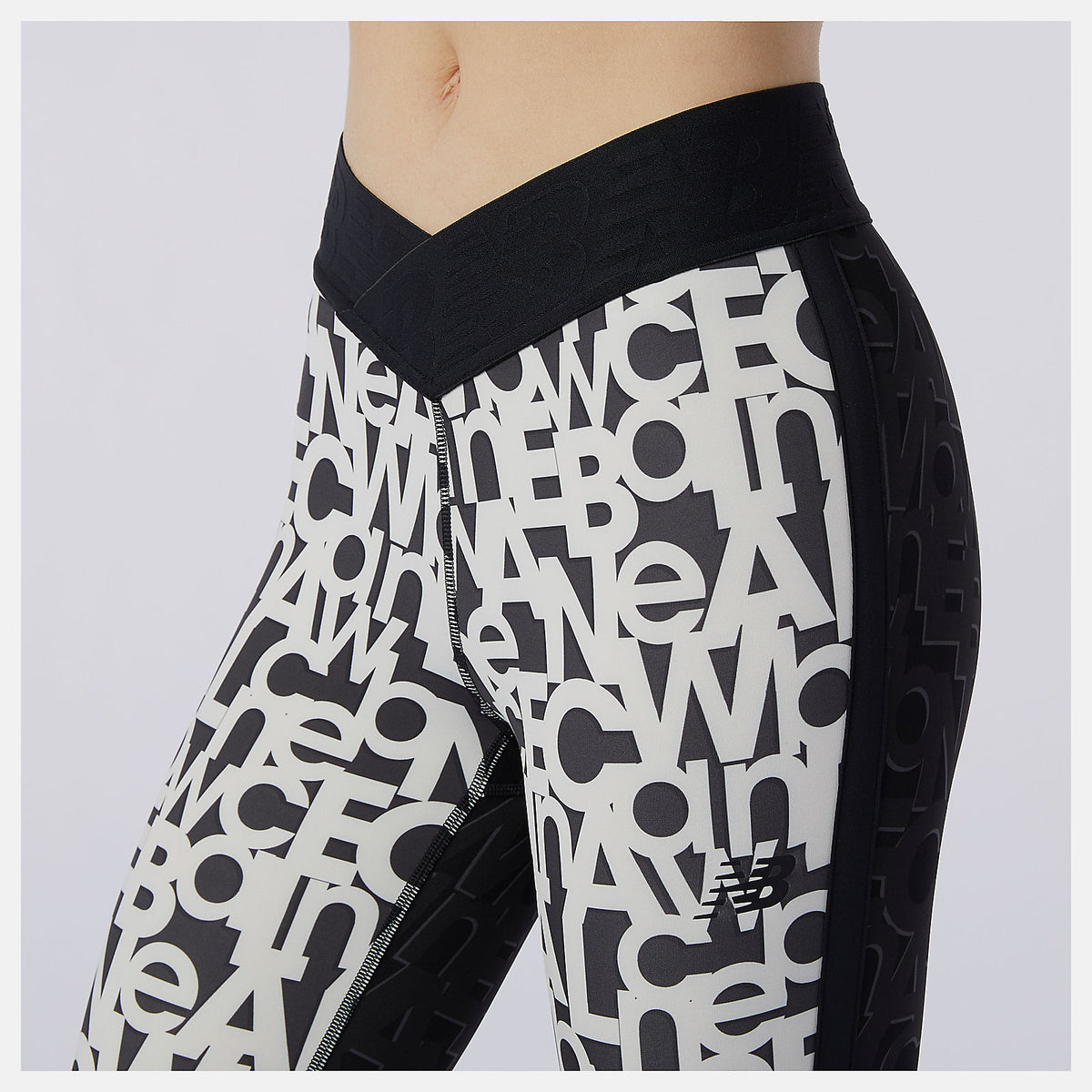 Women New Balance Relentless Printed High Rise 7/8 Tight