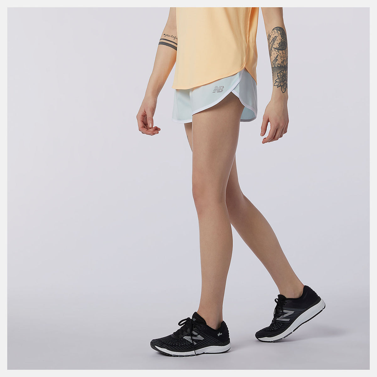 Women New Balance Accelerate Short 2.5 Inch