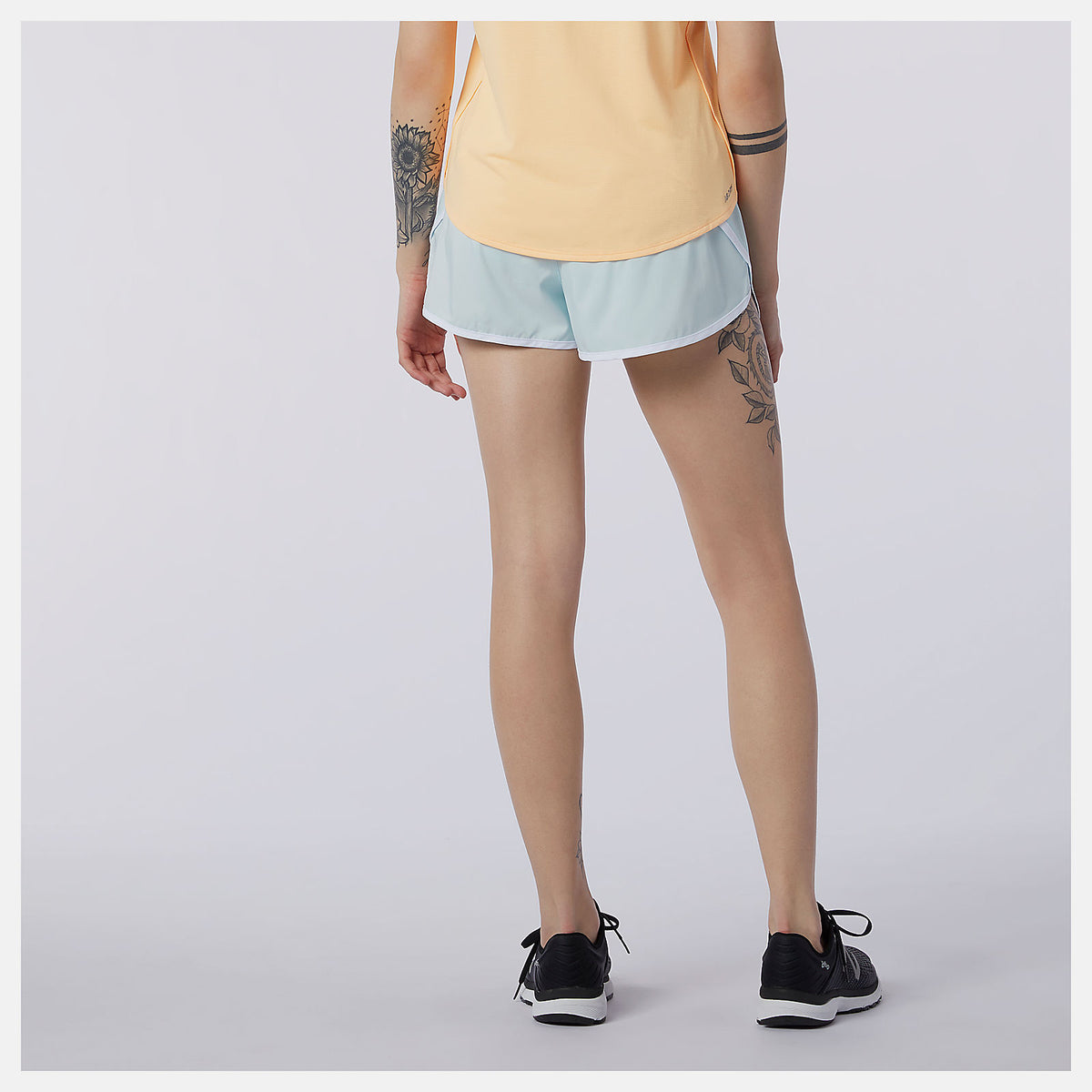 Women New Balance Accelerate Short 2.5 Inch