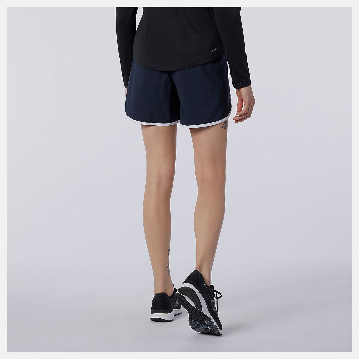 Women New Balance Accelerate Short 5 Inch