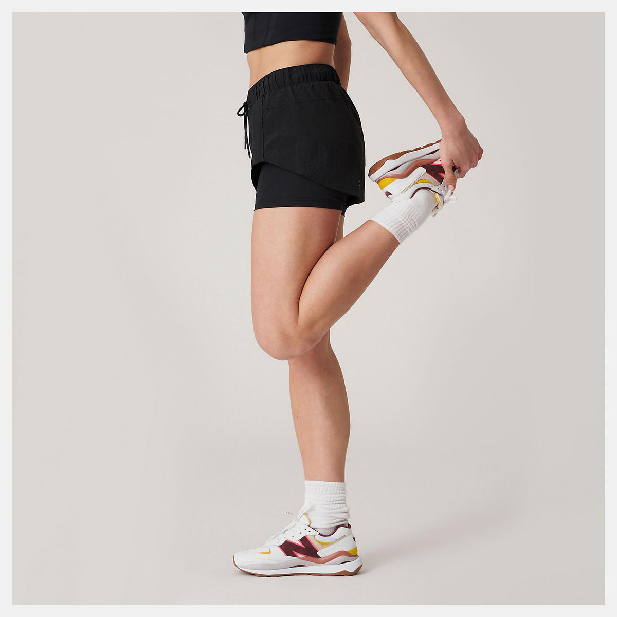 Women New Balance Bandier Woven tech Short
