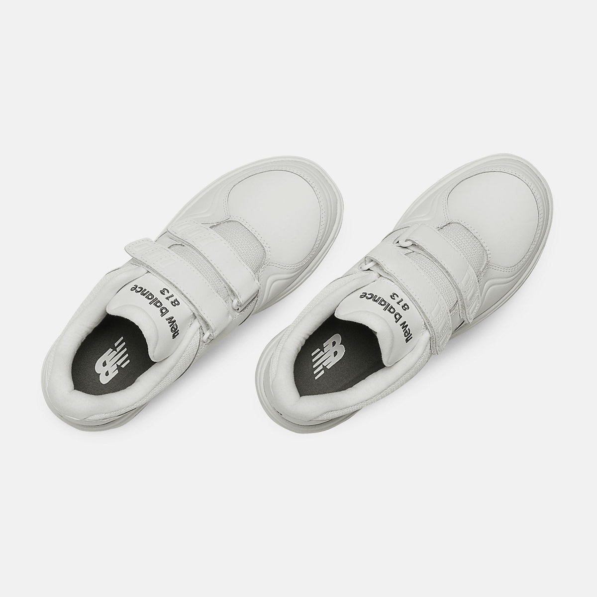 Women New Balance Hook and Loop 813
